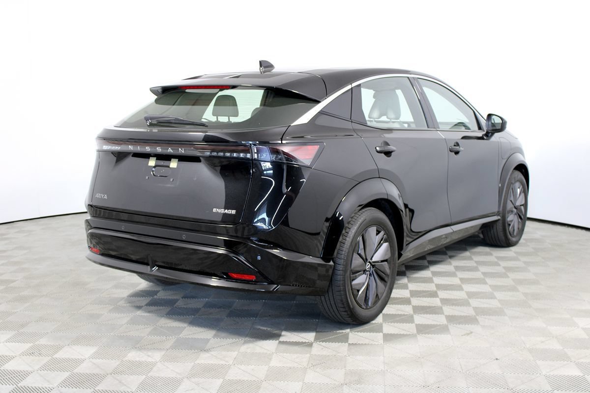 Used 2023 Nissan Ariya FWD image 6