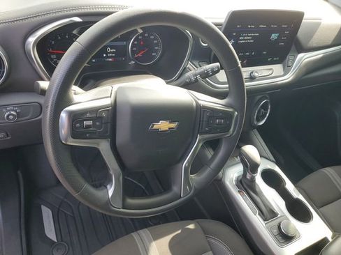Used 2024 Chevrolet Blazer LT w/ Convenience Package image 18