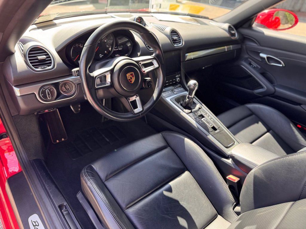 Used 2019 Porsche 718 Boxster GTS RWD image 16