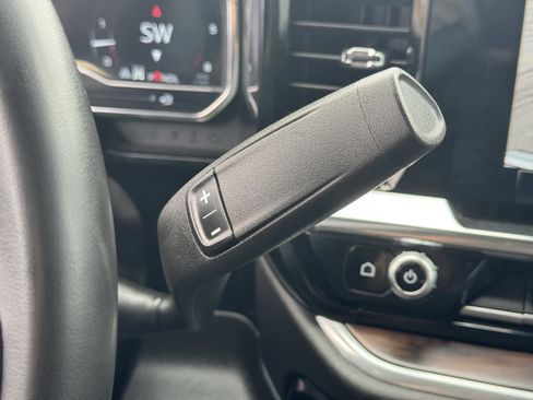 Used 2025 GMC Sierra 1500 SLT image 31