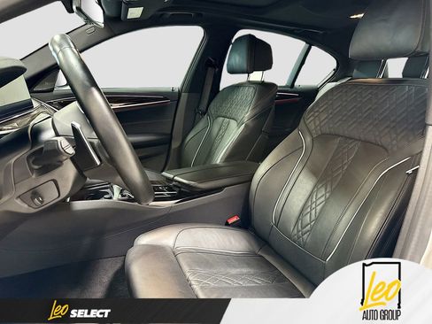 Used 2022 BMW 540i w/ M Sport Package RWD image 22
