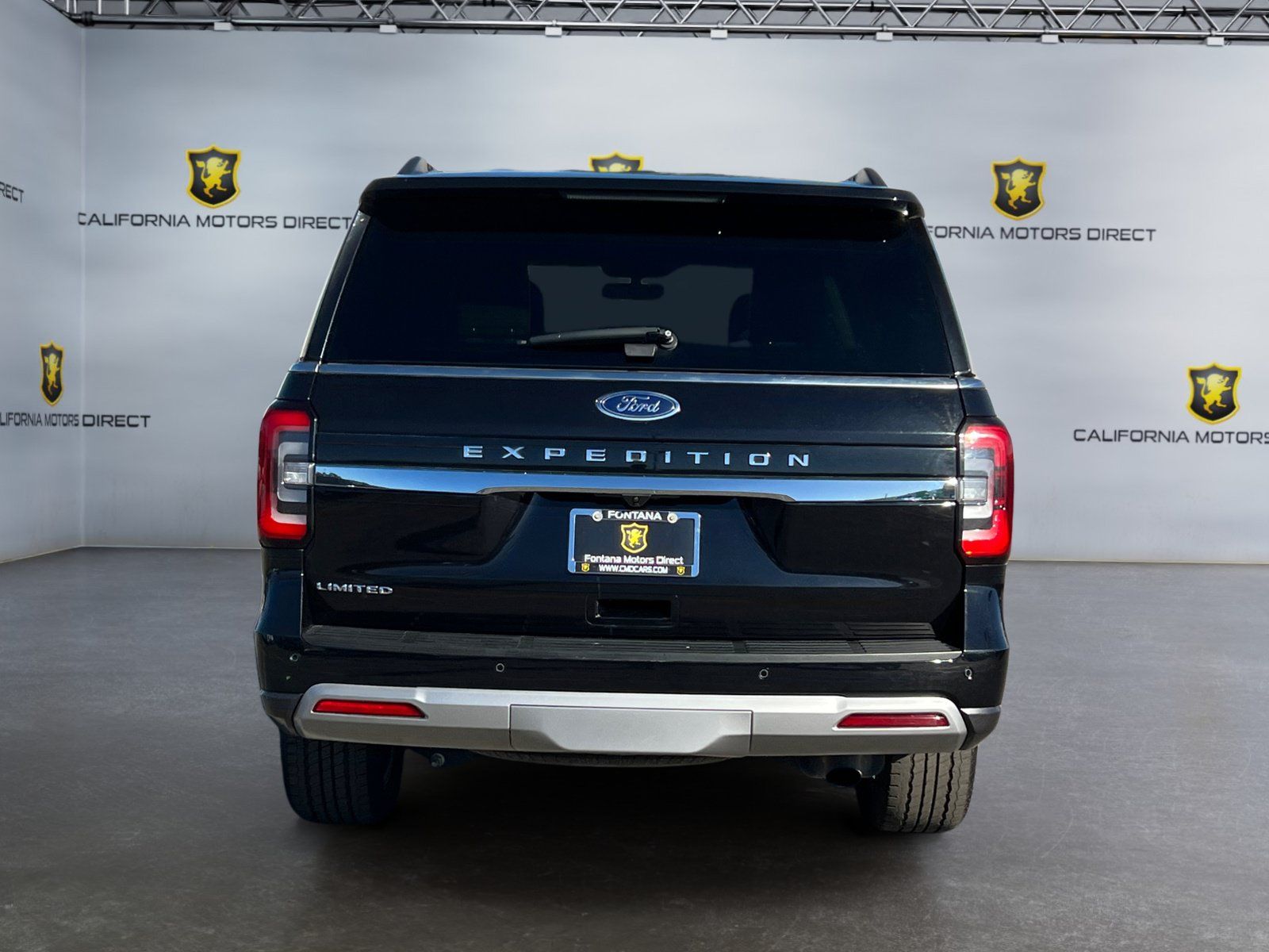 Used 2024 Ford Expedition Limited AWD/4WD image 4
