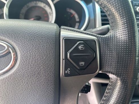 Used 2014 Toyota Tacoma PreRunner w/ SR5 Package image 22