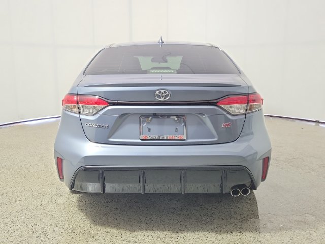 Used 2023 Toyota Corolla SE w/ SE Premium Package FWD image 6