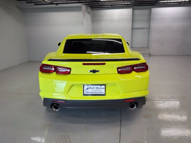 Used 2021 Chevrolet Camaro LT RWD image 5