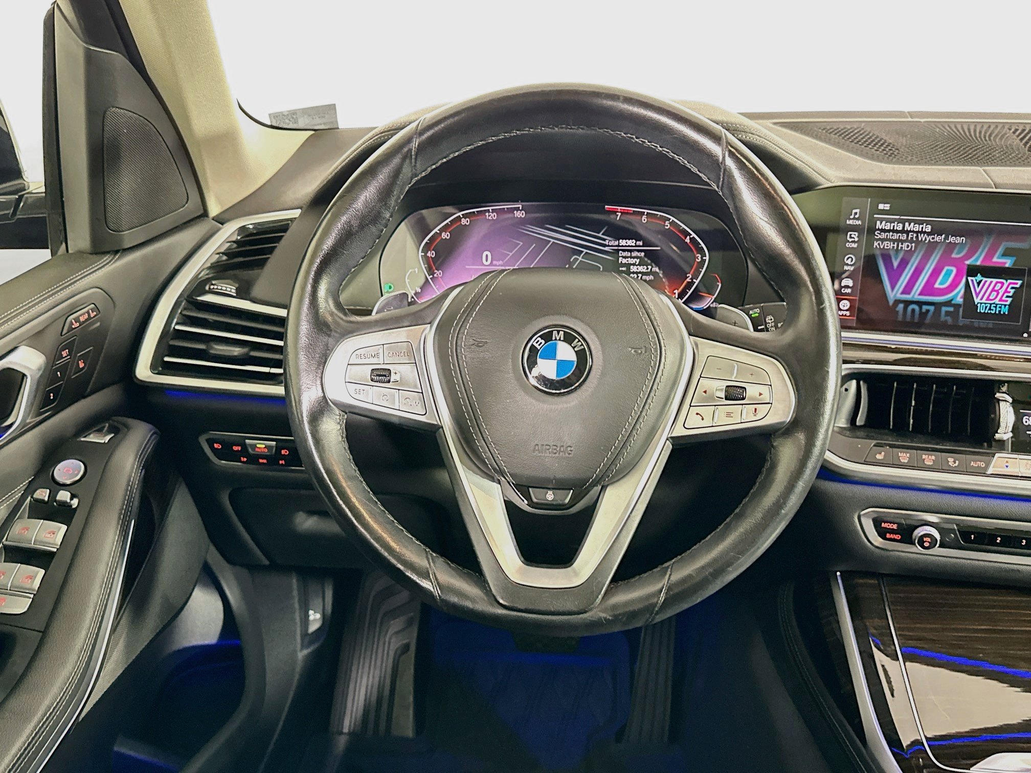 Used 2020 BMW X7 xDrive40i w/ Cold Weather Package AWD/4WD image 18