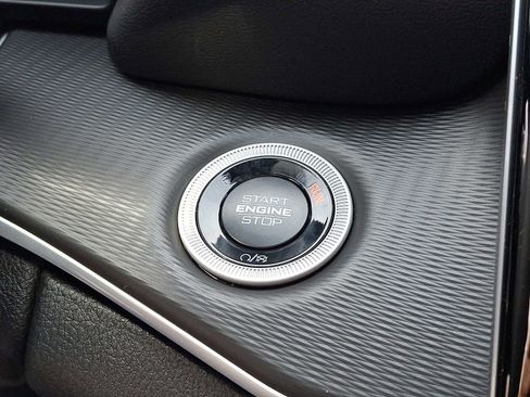 New 2025 Jeep Grand Cherokee Laredo X image 17