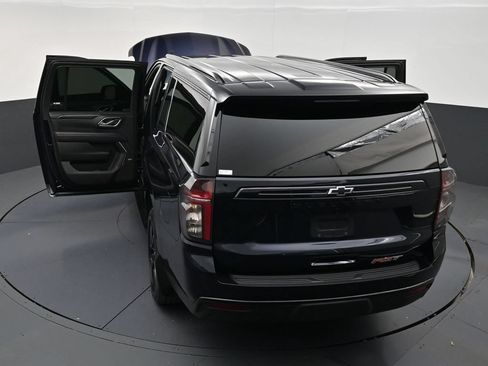 Used 2024 Chevrolet Suburban RST w/ Luxury Package RWD image 32