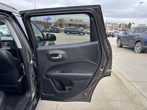 Used 2021 Jeep Compass Limited image 26