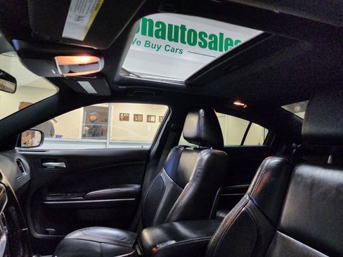 Used 2021 Dodge Charger SXT w/ Leather Interior Group image 38