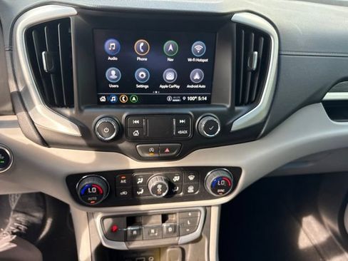 Used 2024 GMC Terrain SLT w/ Infotainment Package II FWD image 12