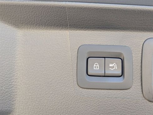 Used 2025 MAZDA CX-50 AWD 2.5 Hybrid w/ Premium Pkg image 30