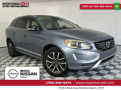 Used 2017 Volvo XC60 T6 Dynamic w/ Advanced Package