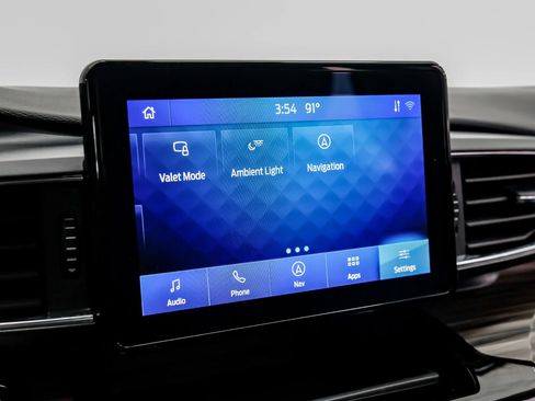 Used 2021 Ford Explorer Limited w/ Equipment Group 301A RWD image 40