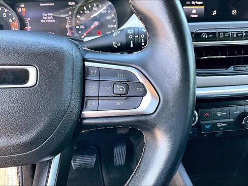 Used 2022 Jeep Compass Limited AWD/4WD image 19