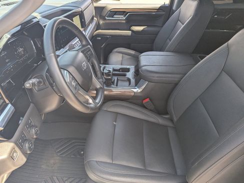 Certified 2024 Chevrolet Silverado 1500 LT Trail Boss w/ LT Trail Boss Premium Package AWD/4WD image 23