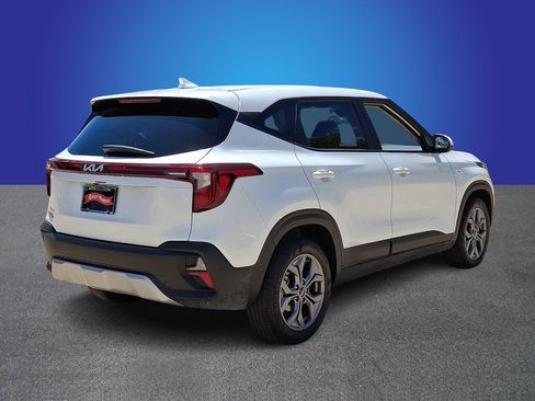 Used 2026 Kia Seltos LX FWD image 4
