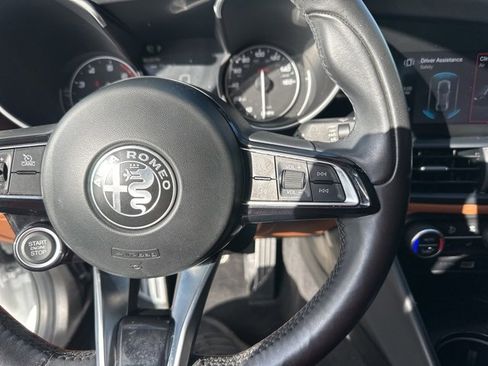 Used 2020 Alfa Romeo Giulia Ti w/ Quick Order Package 22Z Lusso image 22