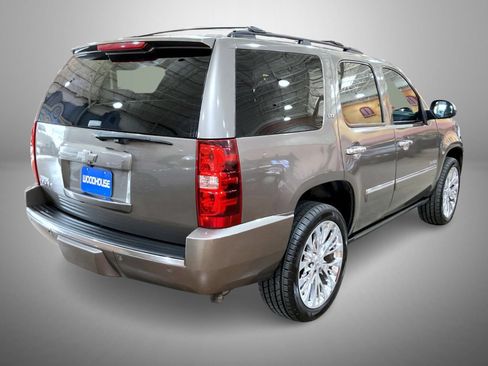 Used 2014 Chevrolet Tahoe LTZ AWD/4WD image 5