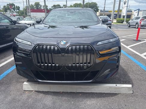 Used 2024 BMW 740i w/ Executive Package RWD image 10