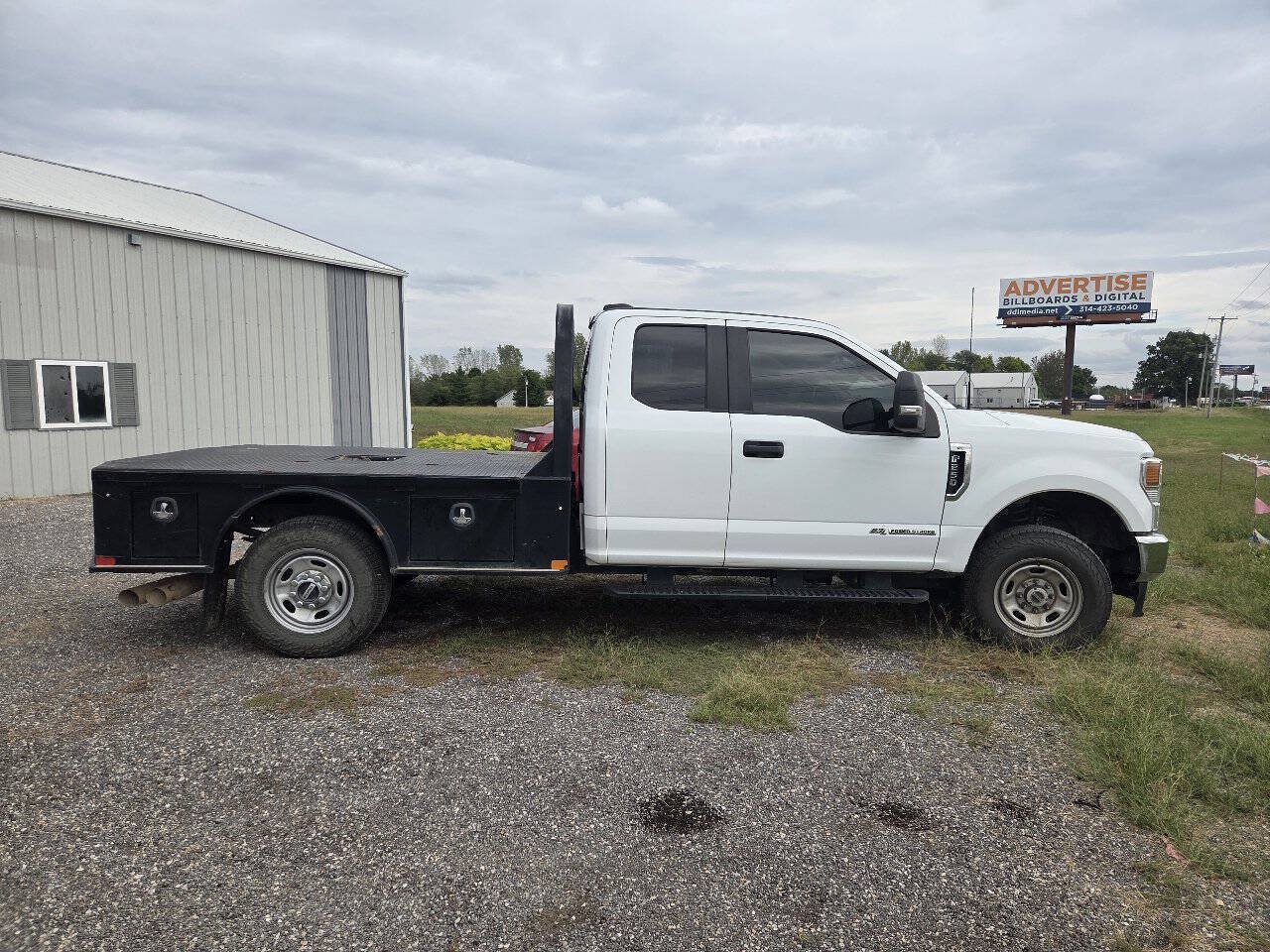 Used 2022 Ford F250 XL w/ Power Equipment Group AWD/4WD image 5
