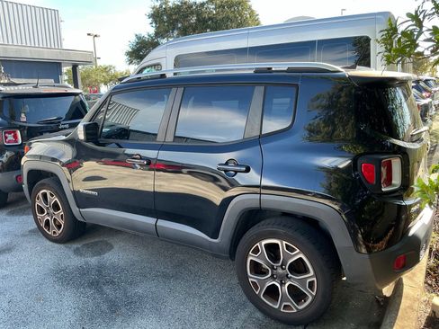 Used 2017 Jeep Renegade Limited AWD/4WD image 6