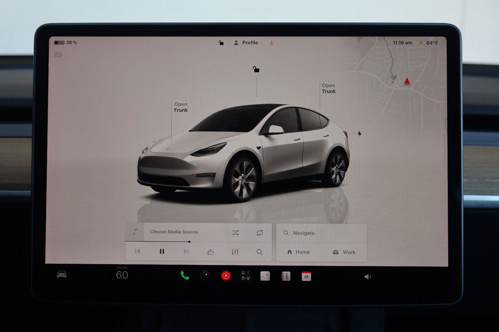Used 2023 Tesla Model Y Long Range AWD/4WD image 38