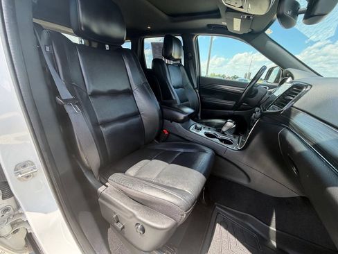 Used 2022 Jeep Grand Cherokee Limited AWD/4WD image 30