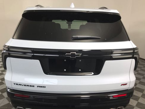 New 2026 Chevrolet Traverse RS w/ LPO, Floor Liner Package image 13