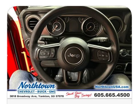 Used 2018 Jeep Wrangler Unlimited Sport AWD/4WD image 14