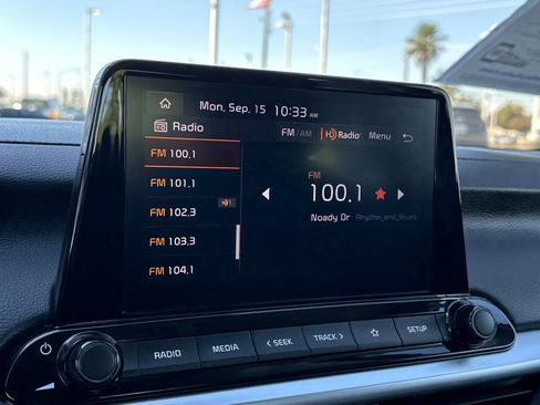 Used 2023 Kia Forte LXS image 17