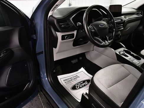 Used 2024 Ford Escape Active AWD/4WD image 17