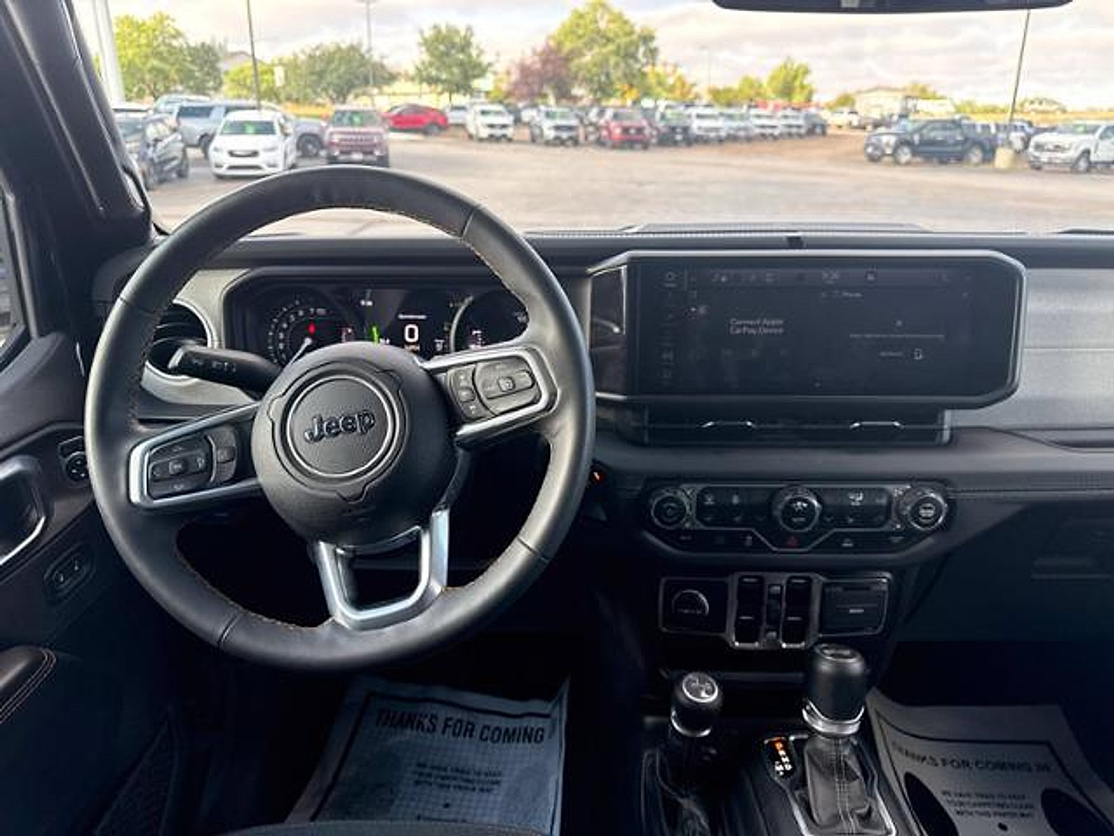 Used 2024 Jeep Wrangler Unlimited Sahara AWD/4WD image 15