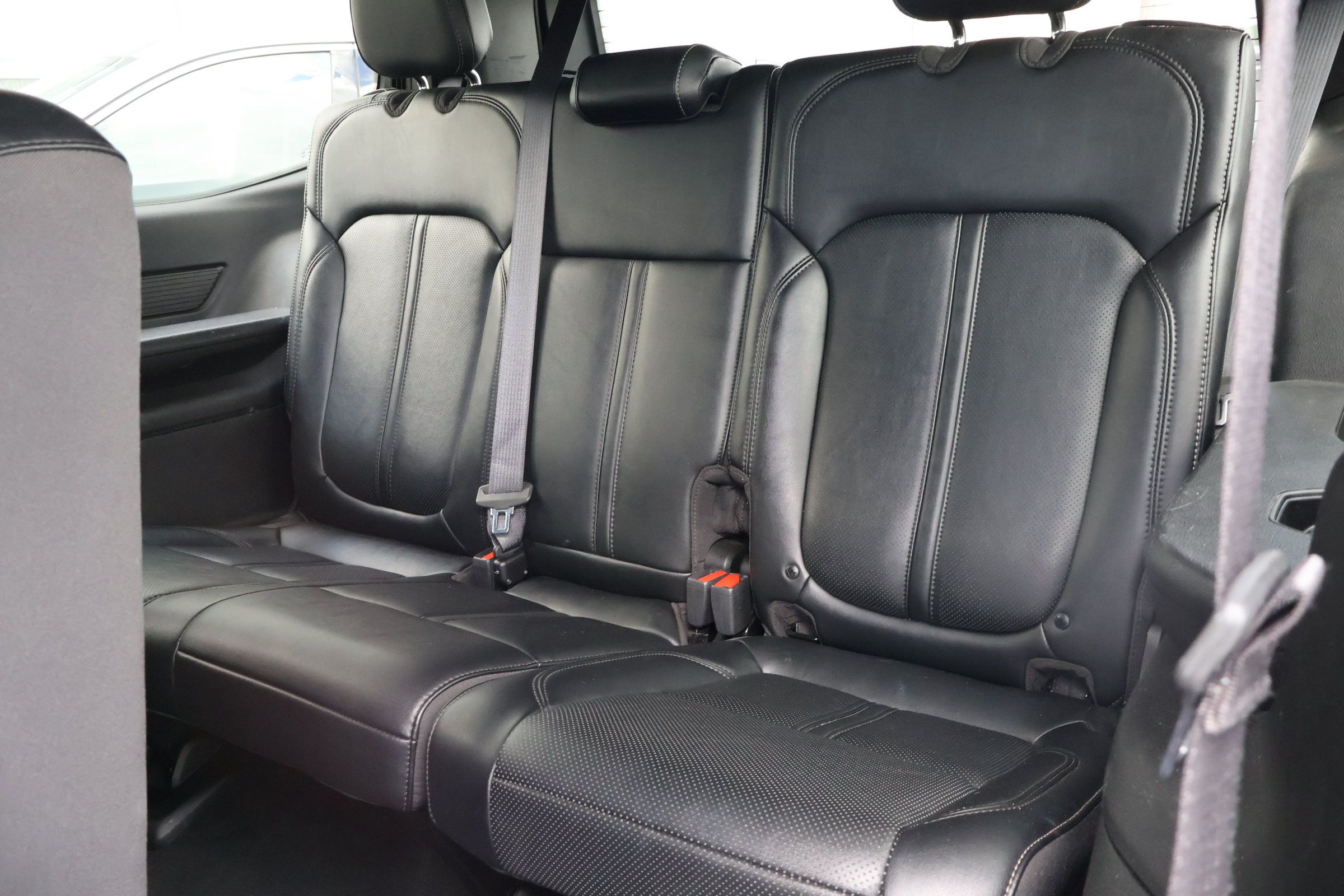 Used 2024 Jeep Wagoneer Series II w/ Flexible Seating Group RWD image 16