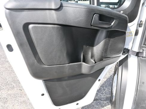 Used 2025 RAM ProMaster 2500 w/ Safety Group FWD image 13
