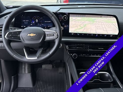 Used 2025 Chevrolet Traverse LT w/ Sun and Wheel Package image 8