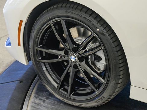 Used 2023 BMW 330i Sedan w/ M Sport Package RWD image 10
