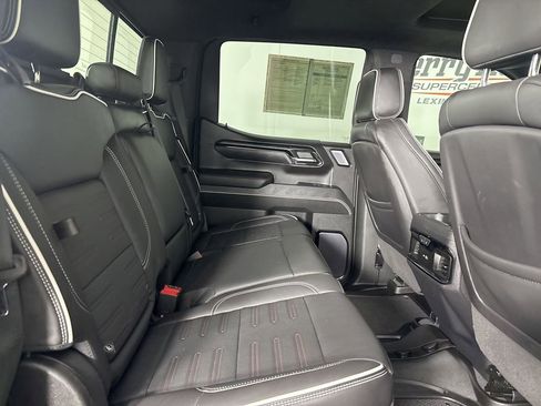 Used 2023 GMC Sierra 1500 AT4X image 27