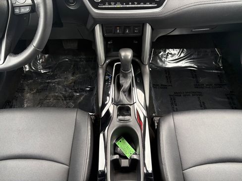 Certified 2024 Toyota Corolla Cross XLE image 27