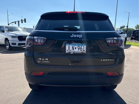 Used 2022 Jeep Compass Limited AWD/4WD image 4