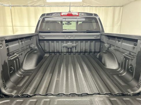 Used 2022 Chevrolet Colorado Z71 w/ Z71 Midnight Edition AWD/4WD image 21