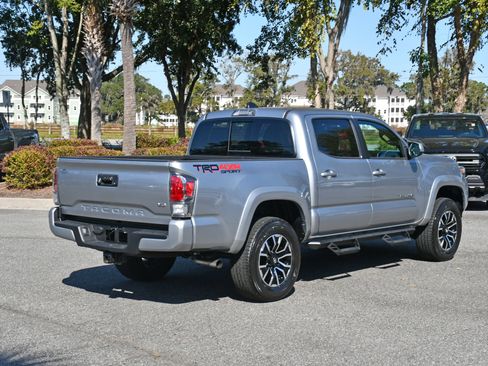 Certified 2023 Toyota Tacoma SR image 4