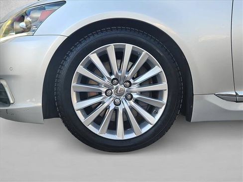 Used 2015 Lexus LS 460 AWD w/ Comfort Package image 25