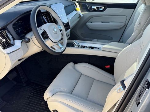 New 2026 Volvo XC60 B5 Ultra w/ Protection Package Premier image 18