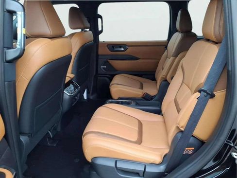 New 2026 Nissan Armada SL w/ Captain's Chari Seat Package AWD/4WD image 13