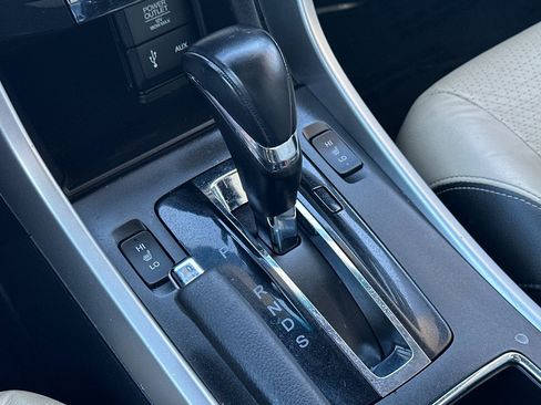 Used 2015 Honda Accord EX-L image 17
