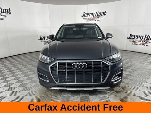 Used 2023 Audi Q5 2.0T Premium w/ Convenience Package AWD/4WD image 3