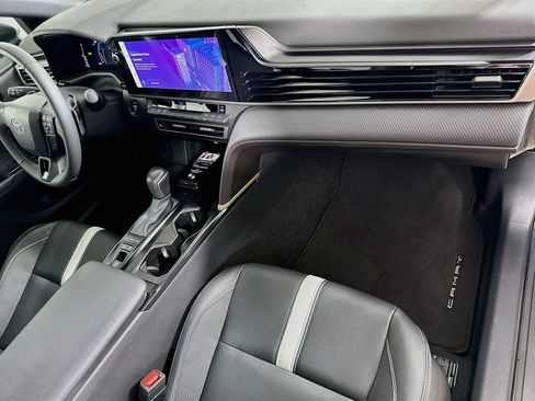 Used 2025 Toyota Camry SE w/ Multimedia Upgrade Package FWD image 29