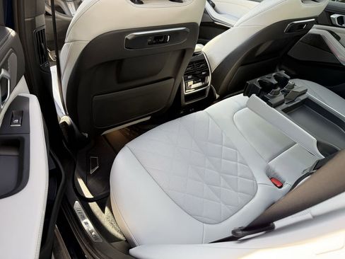 Used 2025 BMW X5 sDrive40i w/ M Sport Package image 37