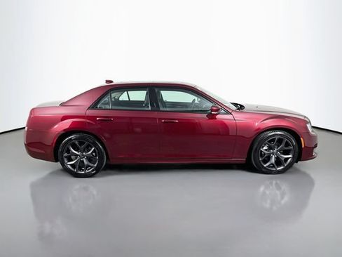 Used 2023 Chrysler 300 Touring L w/ Popular Equipment Group RWD image 5